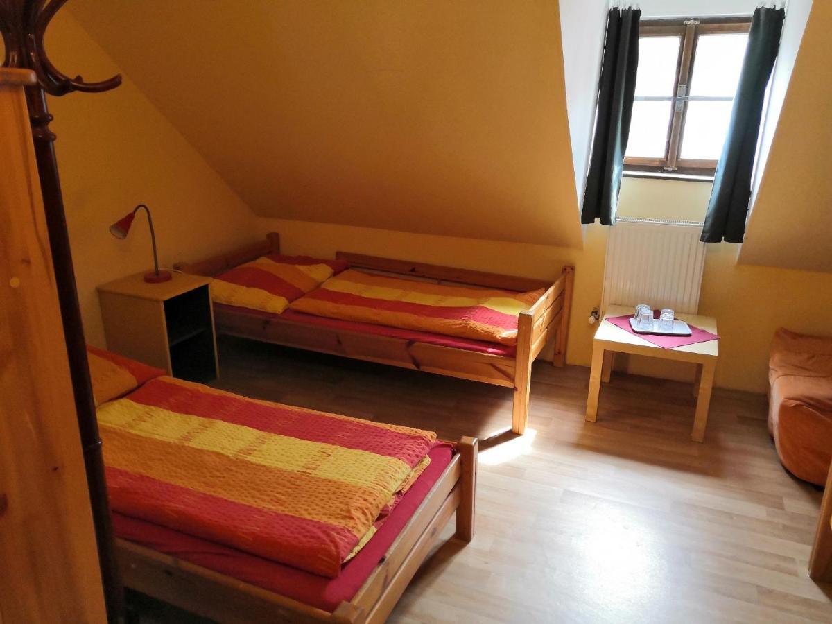 Hostel Skautsky Dom Banská Štiavnica Exterior foto